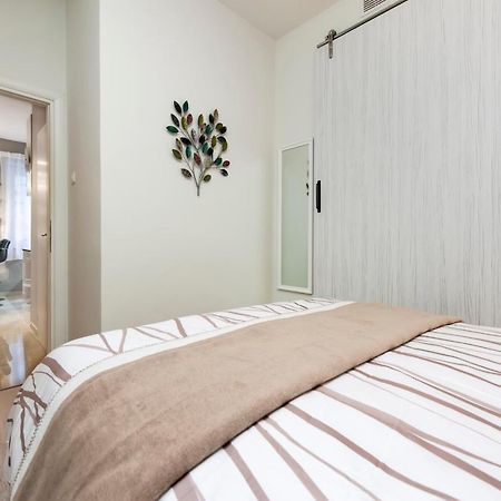 Bella Campagna - Luxury Two Bedroom Apartment Ровинь Экстерьер фото