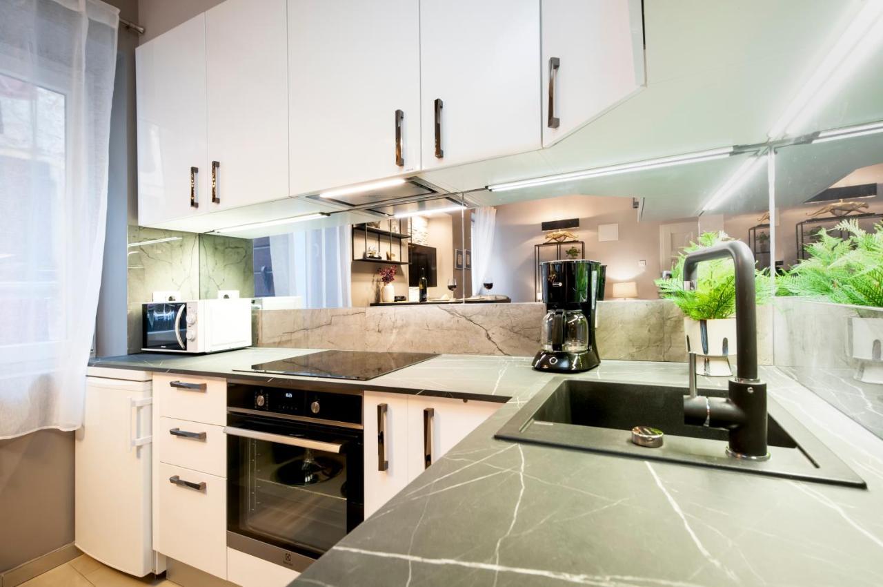 Bella Campagna - Luxury Two Bedroom Apartment Ровинь Экстерьер фото