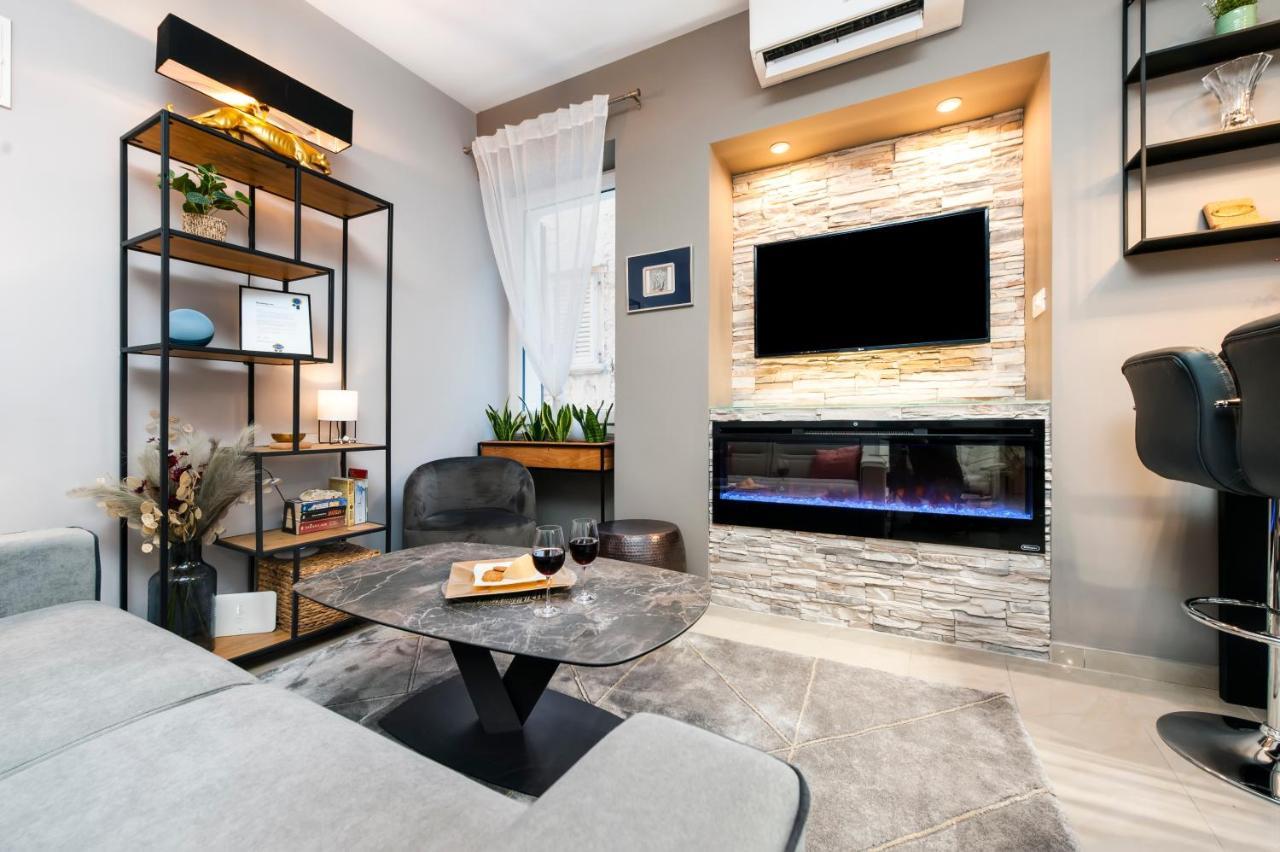Bella Campagna - Luxury Two Bedroom Apartment Ровинь Экстерьер фото